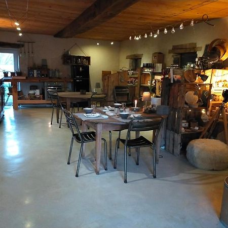 Suites De Campagne Les Eydieux, Petits Dejeuners Inclus Saint-Angel  Exterior photo